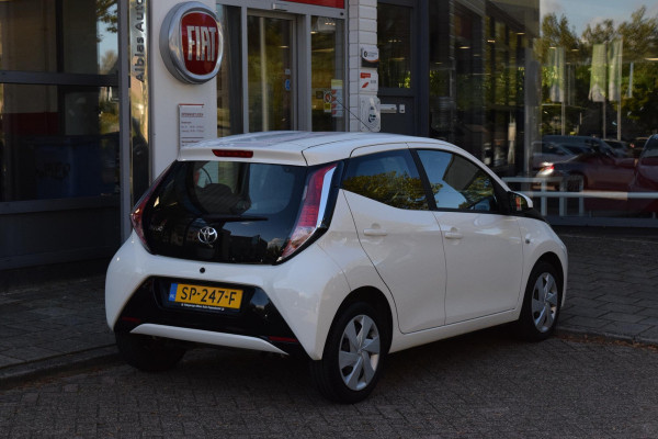 Toyota Aygo 1.0 VVT-i x-nav|Dealeronderhouden|Rijklaar!