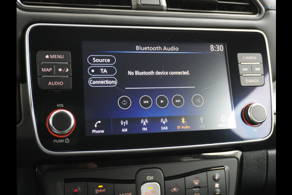 Nissan Leaf 62 kWh Grootste ACCU! Apple Carplay Android Auto Navi Ecc Bluetooth DAB Camera Trekhaak Keyless Adapt.Cruise-Control Led DAB Sto Verwarmd Lederen Stuur Isofix e+ N-Connecta