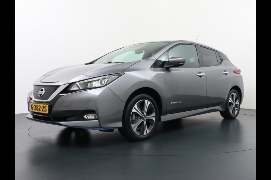 Nissan Leaf 62 kWh Grootste ACCU! Apple Carplay Android Auto Navi Ecc Bluetooth DAB Camera Trekhaak Keyless Adapt.Cruise-Control Led DAB Sto Verwarmd Lederen Stuur Isofix e+ N-Connecta