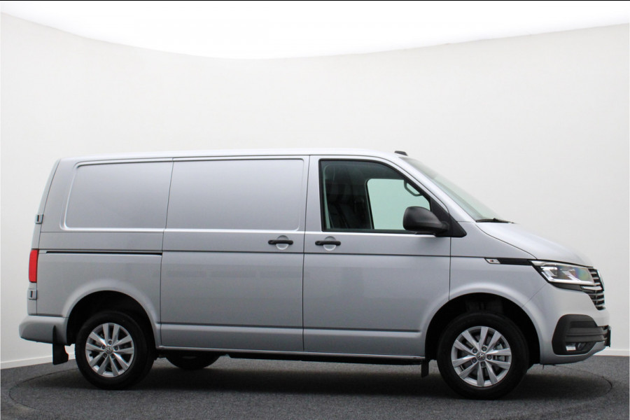 Volkswagen Transporter 2.0 TDI L1H1 Airco, LED, ACC, Camera, Apple Carplay, Bluetooth, Trekhaak, 16''