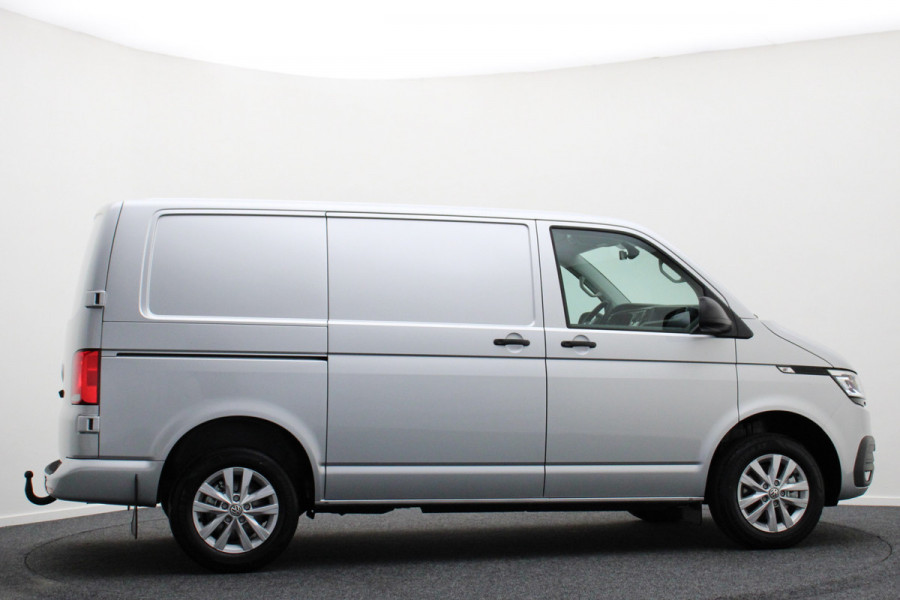 Volkswagen Transporter 2.0 TDI L1H1 Airco, LED, ACC, Camera, Apple Carplay, Bluetooth, Trekhaak, 16''