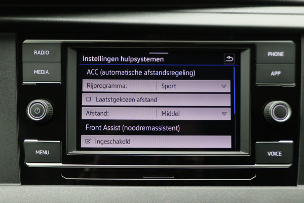 Volkswagen Transporter 2.0 TDI L1H1 Airco, LED, ACC, Camera, Apple Carplay, Bluetooth, Trekhaak, 16''