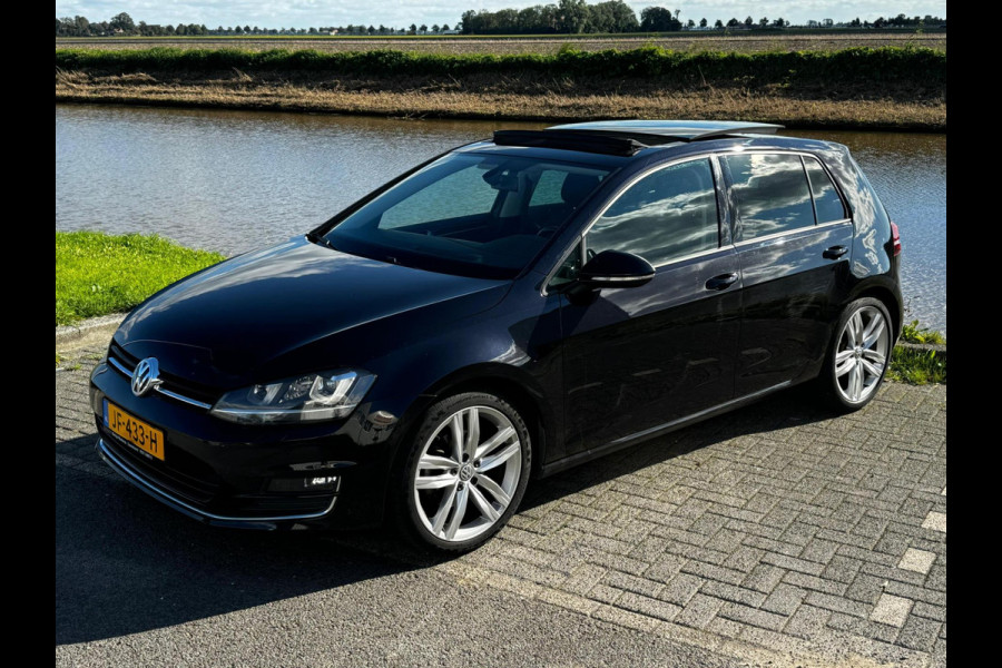 Volkswagen Golf 1.4 TSI ACT *NL* Highline / Panoramadak / Keyless