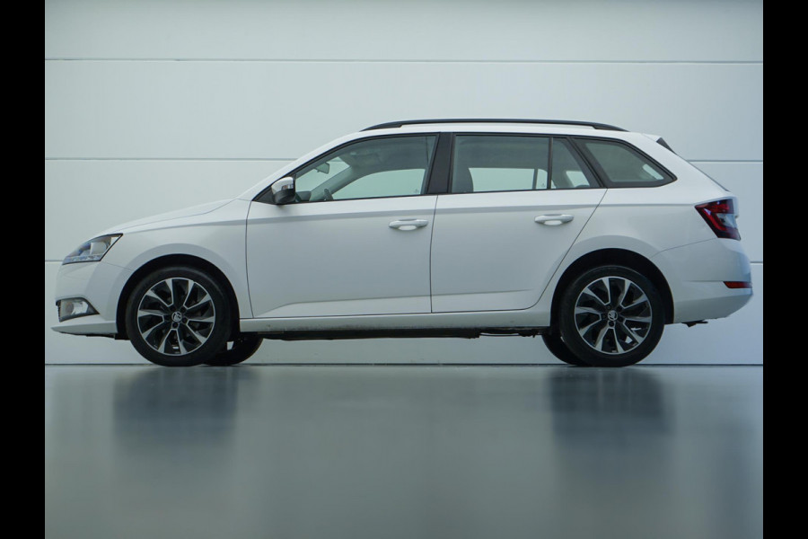 Škoda Fabia Combi 1.0 TSI Sport Edition (APPLE CARPLAY,LED,CRUISE,CLIMATE,PARKEERSENSOREN,LM-VELGEN,NIEUWE APK,TOPCONDITIE)