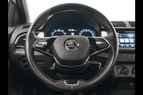 Škoda Fabia Combi 1.0 TSI Sport Edition (APPLE CARPLAY,LED,CRUISE,CLIMATE,PARKEERSENSOREN,LM-VELGEN,NIEUWE APK,TOPCONDITIE)