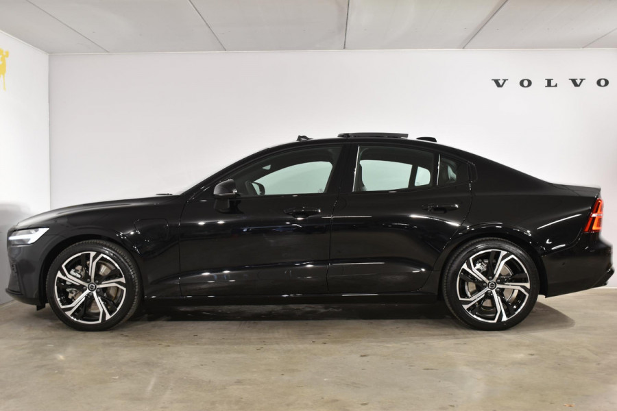 Volvo S60 T6 350PK Automaat AWD Ultimate Dark / Nappa leder / Stoel-Stuurverwarming / 360 Visual Park Assist / Elektrische stoelen / Schuif-Kanteldak / 19'' Velgen /