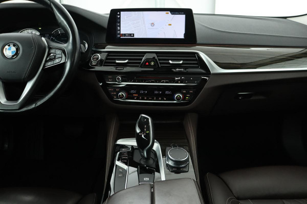 BMW 5 Serie 520d High Executive | Schuifdak | Adaptive Cruise | Trekhaak | Nappaleder | Harman Kardon | 360 Camera | Head-up | Park Assist