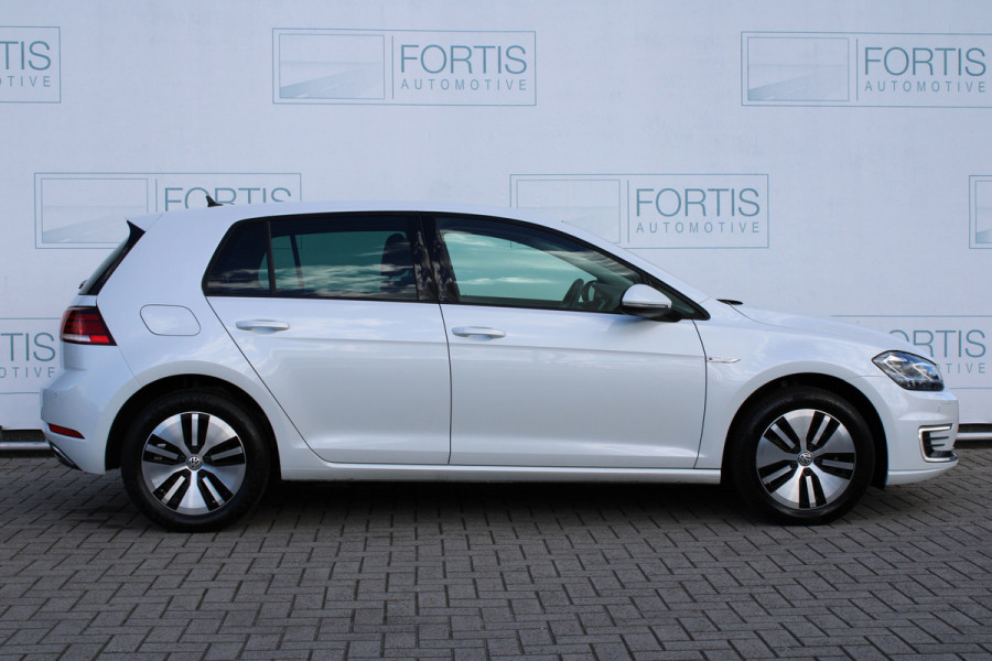 Volkswagen e-Golf e-Golf 11900,- NA SUBSIDIE! NL AUTO | VIRTUAL COCKPIT | STOELVERW |