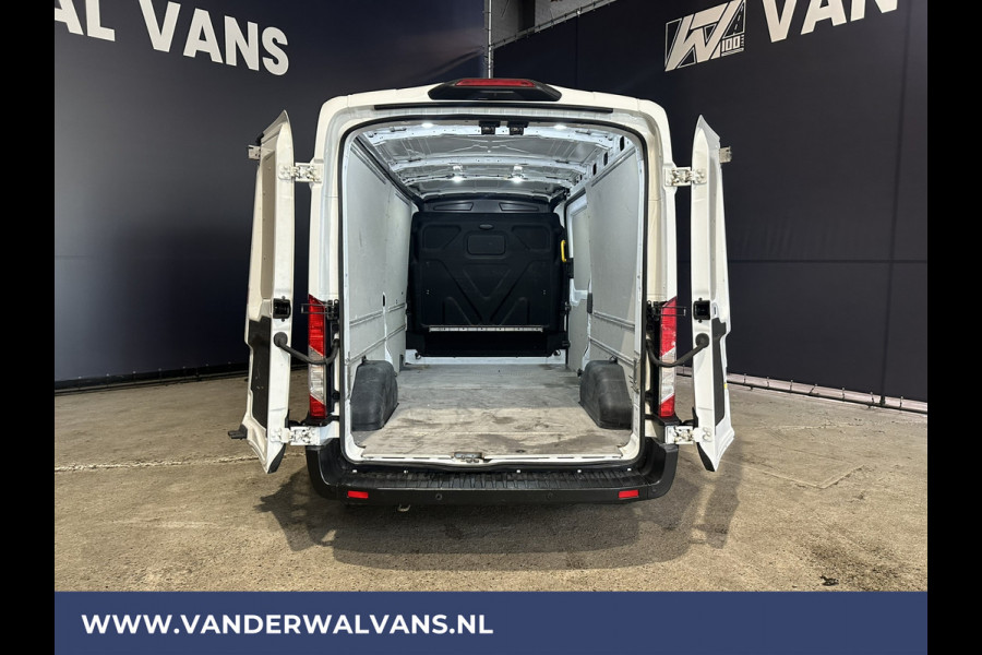 Ford Transit 2.0 TDCI 131pk L3H2 Euro6 Airco | Navigatie | Camera | Cruisecontrol Apple Carplay, Android Auto, Stoelverwarming, verwarmde voorruit, Parkeersensoren, Bijrijdersbank