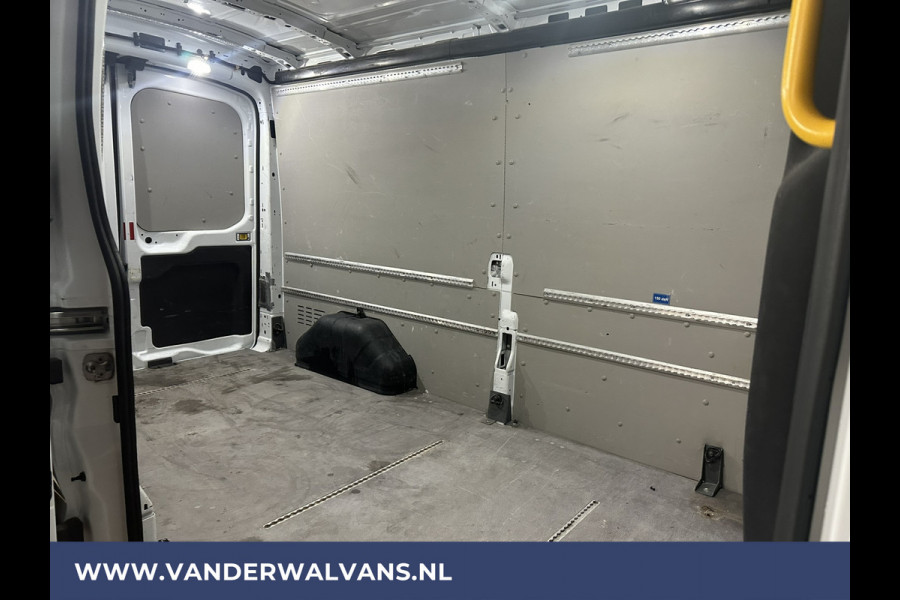 Ford Transit 2.0 TDCI 131pk L3H2 Euro6 Airco | Navigatie | Camera | Cruisecontrol Apple Carplay, Android Auto, Stoelverwarming, verwarmde voorruit, Parkeersensoren, Bijrijdersbank