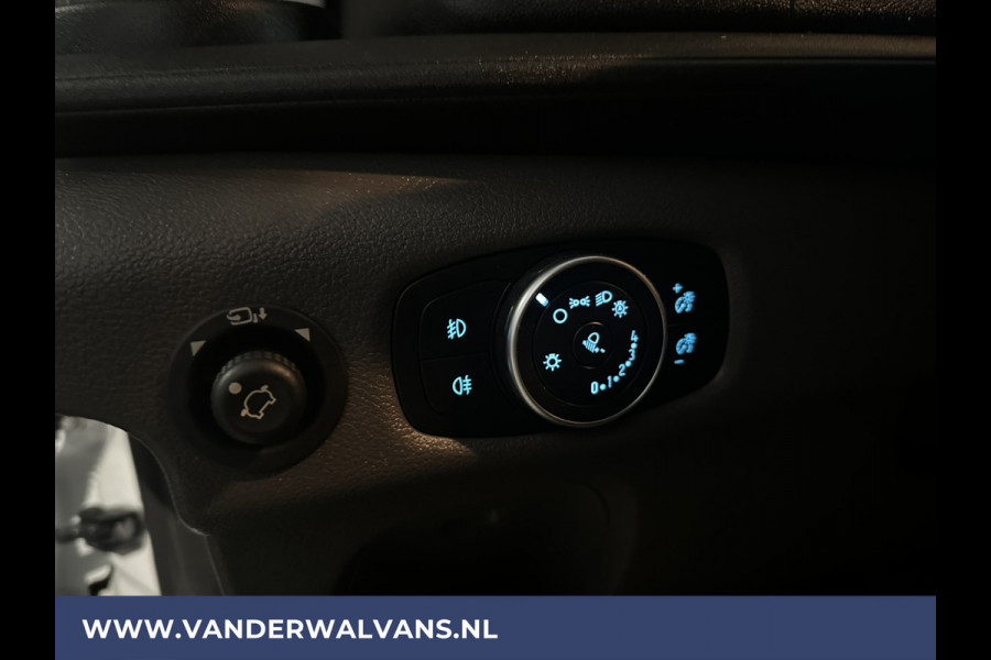 Ford Transit 2.0 TDCI 131pk L3H2 Euro6 Airco | Navigatie | Camera | Cruisecontrol Apple Carplay, Android Auto, Stoelverwarming, verwarmde voorruit, Parkeersensoren, Bijrijdersbank