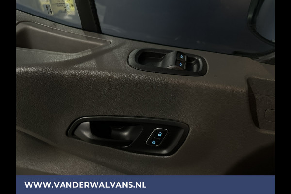 Ford Transit 2.0 TDCI 131pk L3H2 Euro6 Airco | Navigatie | Camera | Cruisecontrol Apple Carplay, Android Auto, Stoelverwarming, verwarmde voorruit, Parkeersensoren, Bijrijdersbank