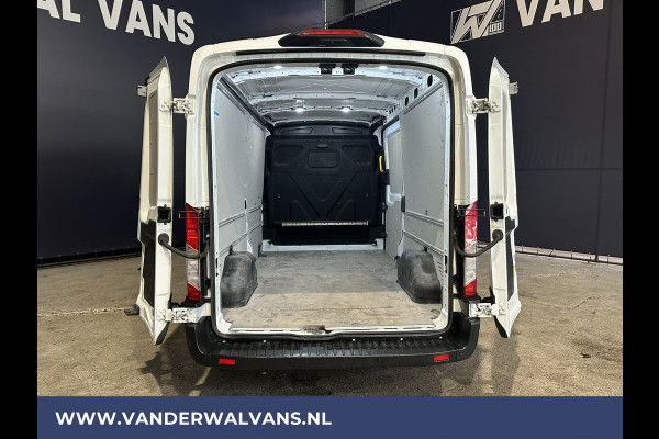 Ford Transit 2.0 TDCI 131pk L3H2 Euro6 Airco | Navigatie | Camera | Cruisecontrol Apple Carplay, Android Auto, Stoelverwarming, verwarmde voorruit, Parkeersensoren, Bijrijdersbank