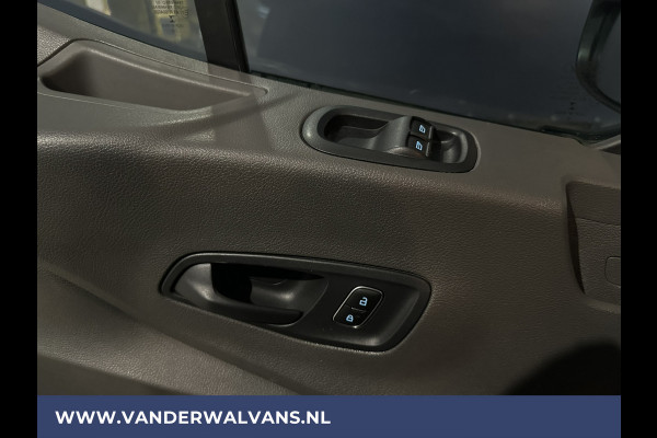 Ford Transit 2.0 TDCI 131pk L3H2 Euro6 Airco | Navigatie | Camera | Cruisecontrol Apple Carplay, Android Auto, Stoelverwarming, verwarmde voorruit, Parkeersensoren, Bijrijdersbank