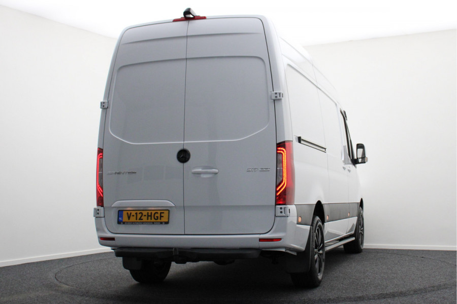 Mercedes-Benz Sprinter 317 1.9 CDI L2H2 Automaat 3-Zits, Leer, Airco, Cruise, Camera, Apple Carplay, LED, Trekhaak, 18''