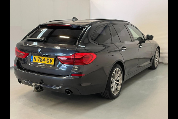 BMW 5 Serie Touring 520d Sport Line / Pano / Headup / 360 Cam / Keyless