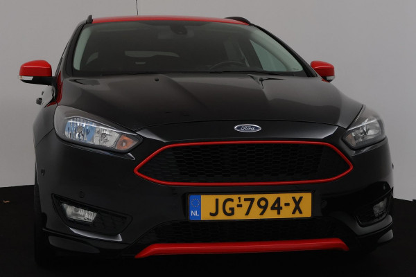 Ford FOCUS Wagon 1.5 Black Edition (NAVIGATIE, PARKEERSENSOREN, CRUISE, MULTIMEDIA, LM VELGEN)