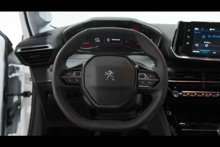 Peugeot 208 PureTech 100 Allure Pack | Camera | Apple Carplay | Stoelverwarming | Parkeersensoren