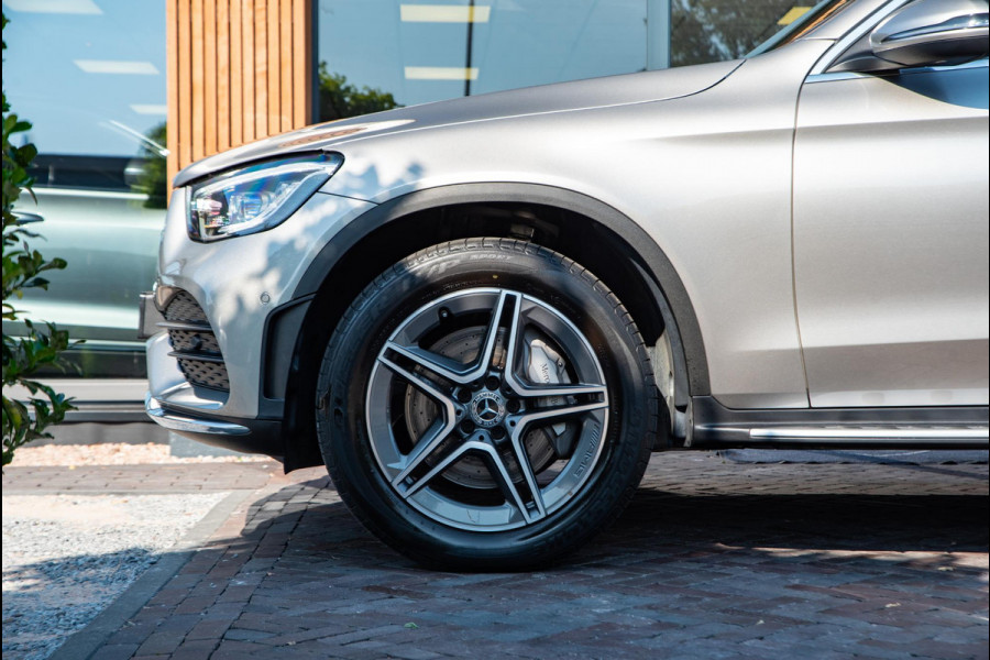 Mercedes-Benz GLC 200 Business Solution AMG Panoramadak Leer Navi Carbon