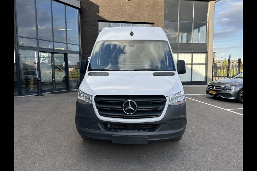 Mercedes-Benz Sprinter 317 CDI L2 H2 9G-TRONIC / MBUX / Camera / Parkeersensoren / Navigatie / Cruise control / Airco / 270 Graden achterdeuren