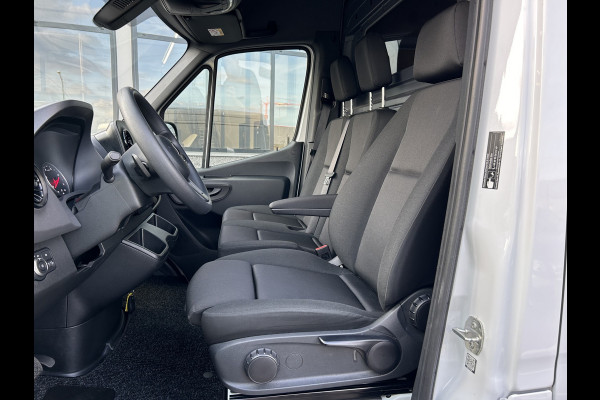 Mercedes-Benz Sprinter 317 CDI L2 H2 9G-TRONIC / MBUX / Camera / Parkeersensoren / Navigatie / Cruise control / Airco / 270 Graden achterdeuren