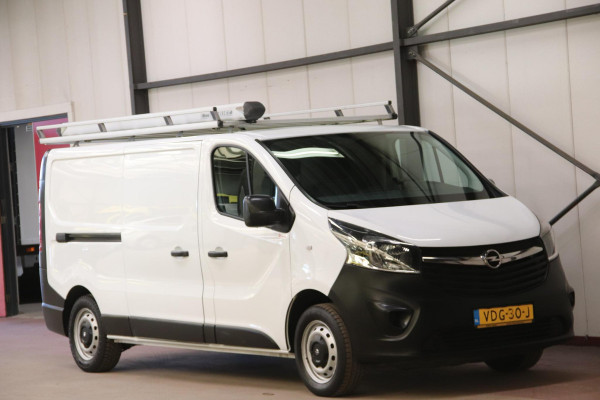 Opel Vivaro 1.6 CDTI L2H1 MET IMPERIAAL EN TREKHAAK