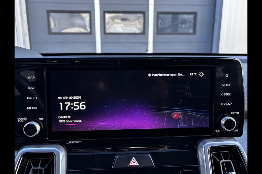 Kia Sorento 1.6 T-GDI Hybrid DynamicPlusLine Automaat | Panoramdak | Leder | Camera | Navi | Stuur/Stoelverwarming | Clima | 19" Velgen | Apple CarPlay/Android Auto | Key-Less | PDC | Cruise | LED |