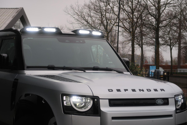 Land Rover Defender P400 110 X-Dynamic 7p. Land Rover Defender  Urban