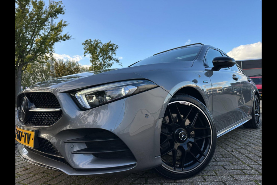 Mercedes-Benz A-Klasse 250 e EQ HYBRID AMG Limited SPORT PANO LEER AUT LUXE