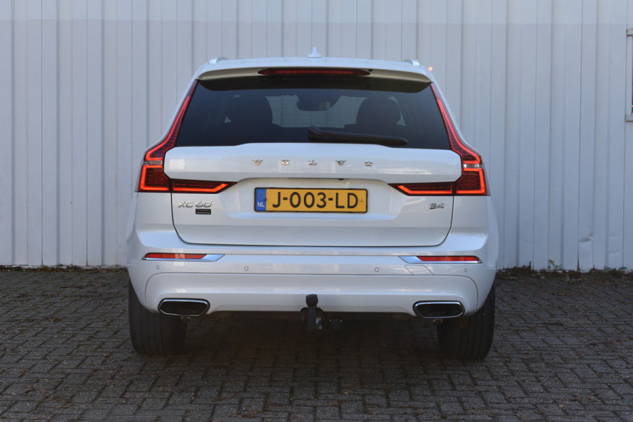 Volvo XC60 B4 Inscription | Blis | Trekhaak | Keyless Entry | Apple Carplay/Android Auto |