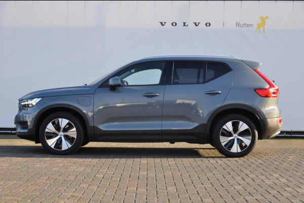 Volvo XC40 T5 262Pk Automaat Recharge Momentum / Adaptieve cruise control / Elektrische achterklep / BLIS / Stoelverwarming / Elektrische stoelen met geheugen / Trekhaak