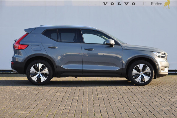 Volvo XC40 T5 262Pk Automaat Recharge Momentum / Adaptieve cruise control / Elektrische achterklep / BLIS / Stoelverwarming / Elektrische stoelen met geheugen / Trekhaak