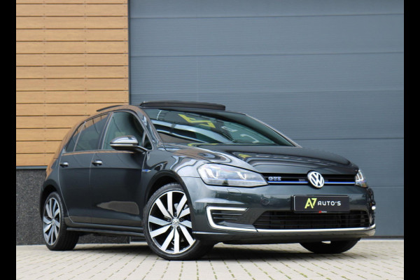 Volkswagen Golf 1.4 TSI GTE/PANODAK/KEYLESS/CAM/CARPLAY/STOELVER