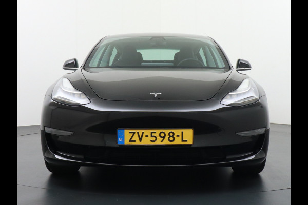 Tesla Model 3 SR+60kWh 325PK AutoPilot FSD.vb Leer PanoDak Adaptive cruise 18" Camera's Elektr.-Stuur+Stoelen+Spiegels+Geheugen+Easy-Entry+Ver Ecc Navigatiesysteem full map LED-a+v Comfortstoel(en) ACC Dual-ECC DAB Voorverwarmen interieur via App Keyless via Telefoonsleutel One-Pedal-Drive Origin. NLse auto !