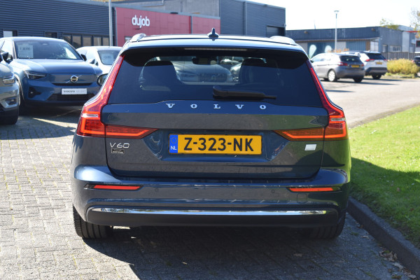 Volvo V60 T6 350PK Automaat Recharge AWD Plus Bright | ACC | Panoramadak | 360 camera | Stuurverwarming | 19"LMV | Elektr. stoel