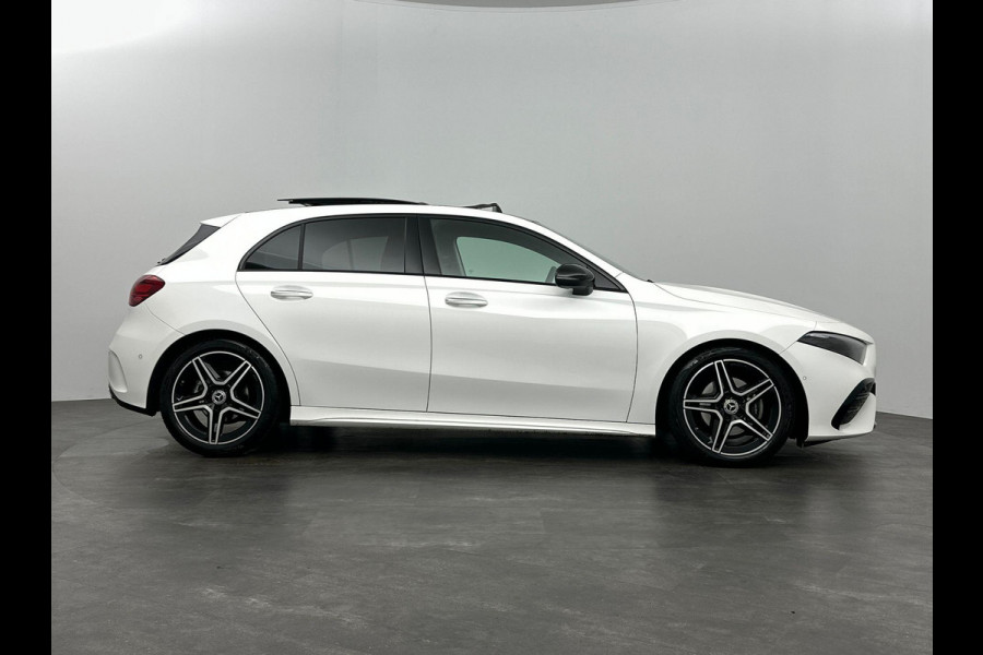 Mercedes-Benz A-Klasse 180 AMG Pano Sfeer Keyless Camera BTW