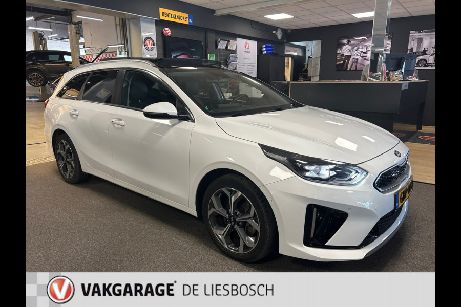 Kia Ceed Sportswagon 1.6 GDI PHEV ExecutiveLine / leder / panorama-dak / camera / stoel en stuur verwarming