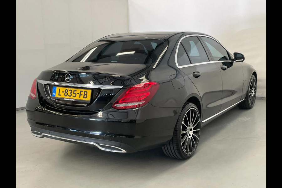 Mercedes-Benz C-Klasse 250 CDI 4Matic / AMG / Burmester / Designo