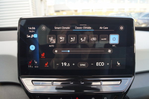 Volkswagen ID.3 First Plus 58kWh -NAVI-ECC-ACC-CAM-