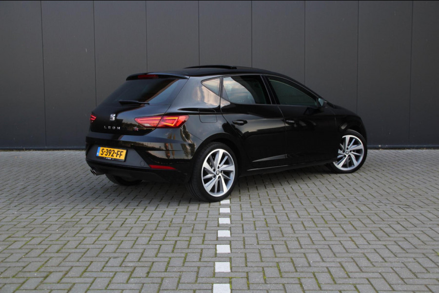 Seat Leon 1.5 TSI FR Ultimate Edition | Pano | ACC | Led | DSG