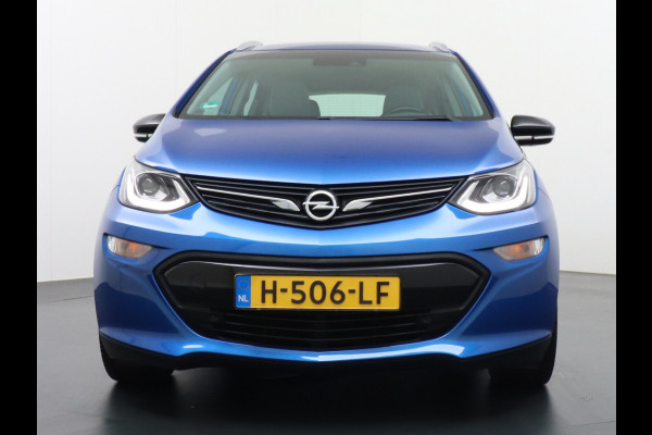 Opel Ampera-E €15.840 na Subsidie Business Executive 65 kWh Nieuwe Accu Carplay/Android Auto Ecc Stoelverwarming PDC DAB Bluetooth Connected services Cruise Control Keyless Led Regen-Licht Sensor €2.000,- Subsidie mogelijk