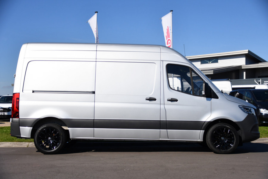 Mercedes-Benz Sprinter 315 1.9 CDI L2H2 FWD Camera, Cruise, Carplay, Automaat, 150PK, LED, Sensoren, Multimedia, UNIEK!