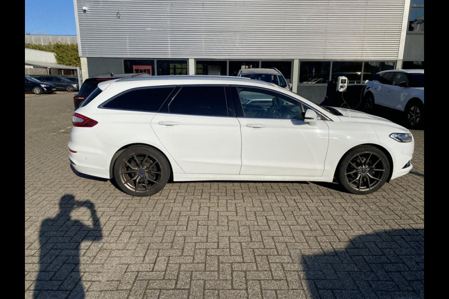 Ford Mondeo Wagon 1.5 Titanium Stoelverwarming | trekhaak | camera