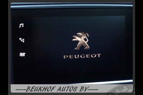 Peugeot 308 1.2 PureTech Navi Carplay Panorama Nieuwe D-Riem