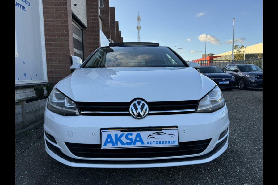 Volkswagen Golf 1.4 TSI Highline Pano/DynamicLight/Xenon/Massage/Leder/Cruise/Stlvw/Garantie