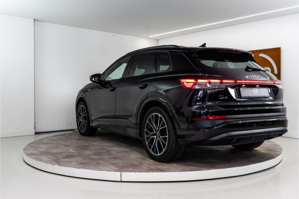 Audi Q4 e-tron 50 Quattro S-Edition 77 kWh | Pano | Sonos | Sfeer | Trekhaak | VOL! 12 MND Garantie