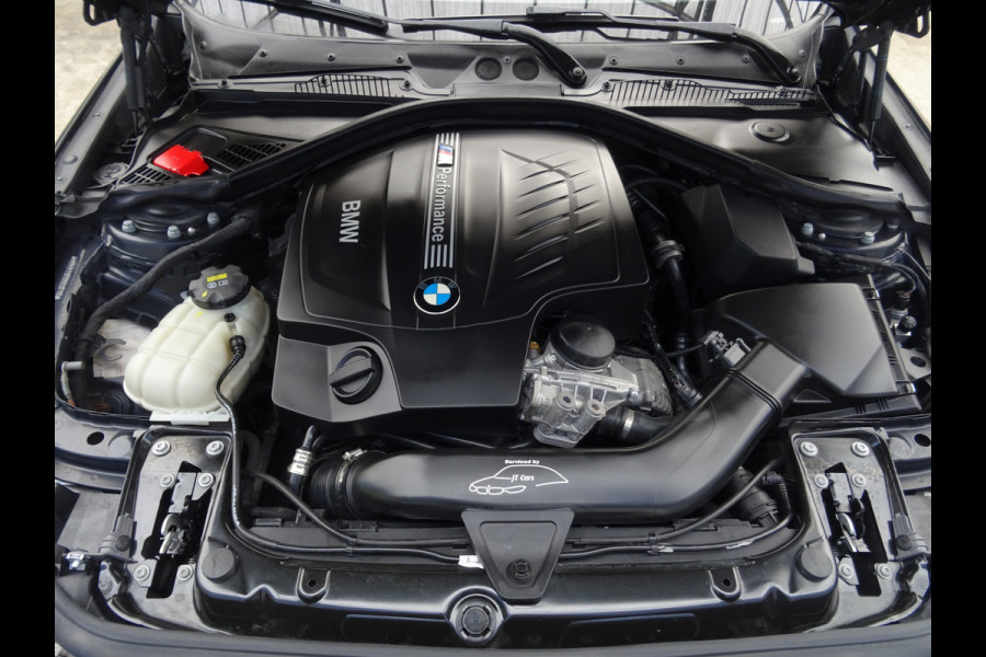 BMW 1-serie M135i xDrive * H/K * XENON * M-PAKKET !!