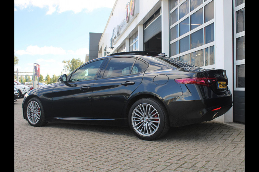 Alfa Romeo Giulia 2.0 Turbo Aut. 200pk Super | Bruin Leder | Schuif/Kanteldak | 18"