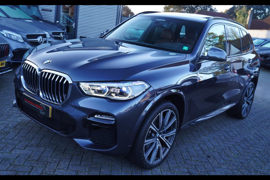 BMW X5 XDrive40i High Executive | Panorama | Stoelverkoeling | M-pakket | Trekhaak | Assisted Drive | Adaptieve cruise | HuD |