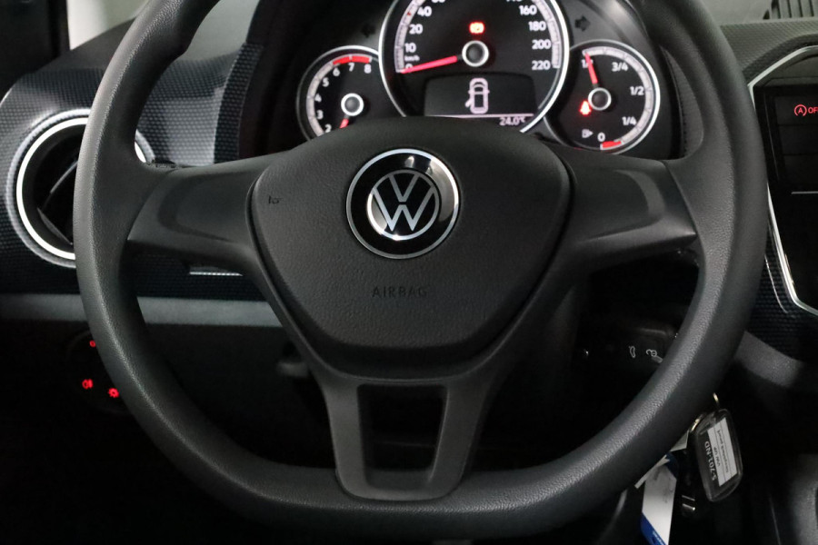 Volkswagen up! 1.0 65 pk | private lease vanaf € 332,- pm | Verlengde garantie | Navigatie via App | Autom. airco | Cruise control | Achteruitrijcamera |